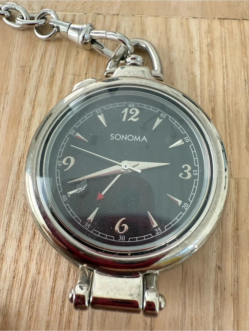 Sonoma men’s silver tone pocket watch NEW BATTERY
